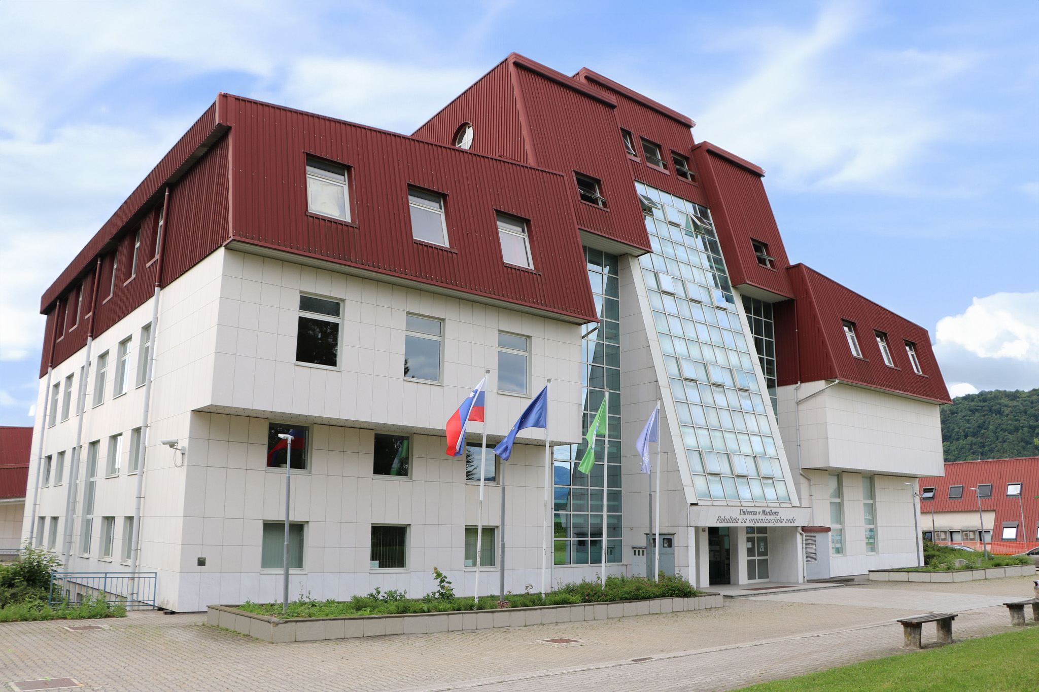 Featured image for “Vpis v 1. letnik dodiplomskih študijskih programov UM FOV”
